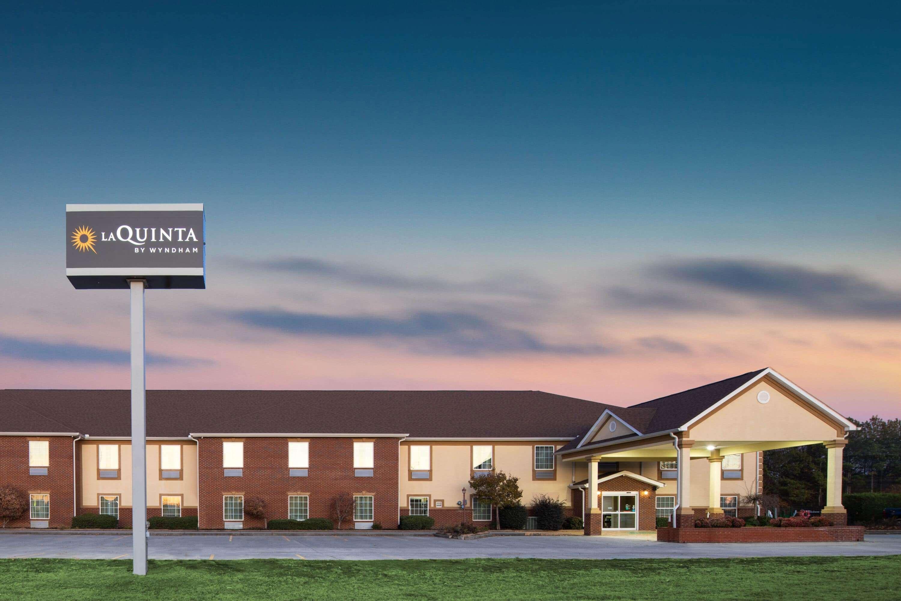 La Quinta Inn By Wyndham Calhoun South I-75 Екстер'єр фото