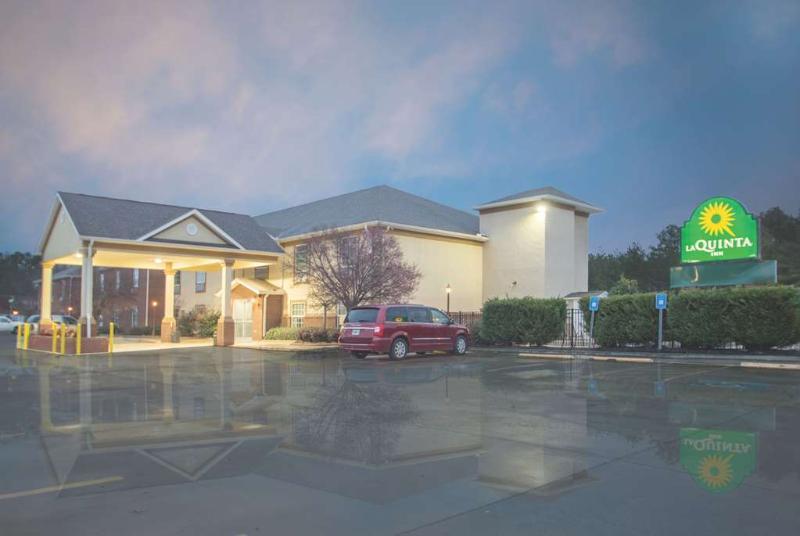 La Quinta Inn By Wyndham Calhoun South I-75 Екстер'єр фото