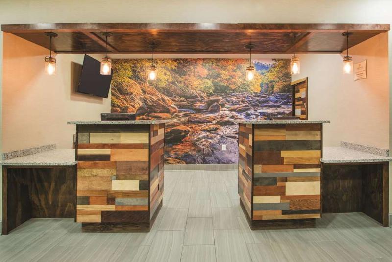 La Quinta Inn By Wyndham Calhoun South I-75 Екстер'єр фото