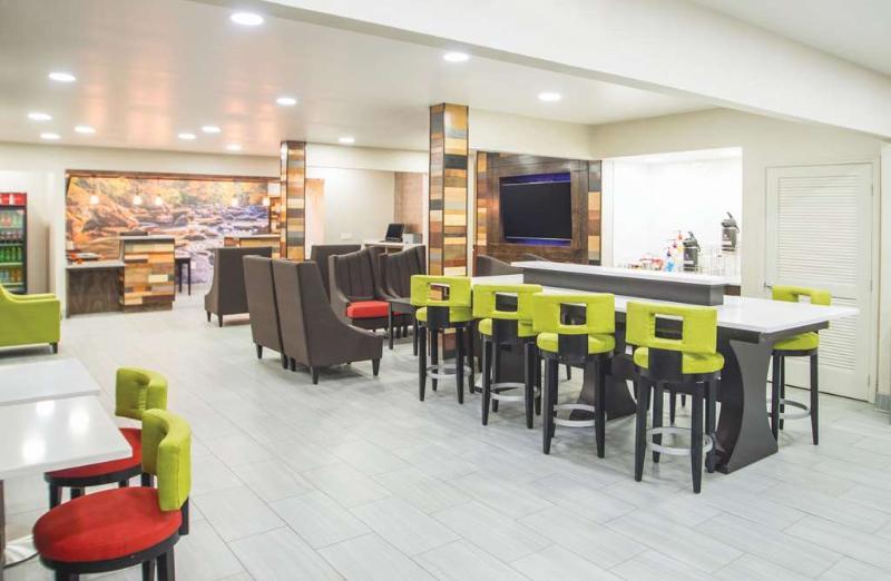 La Quinta Inn By Wyndham Calhoun South I-75 Екстер'єр фото