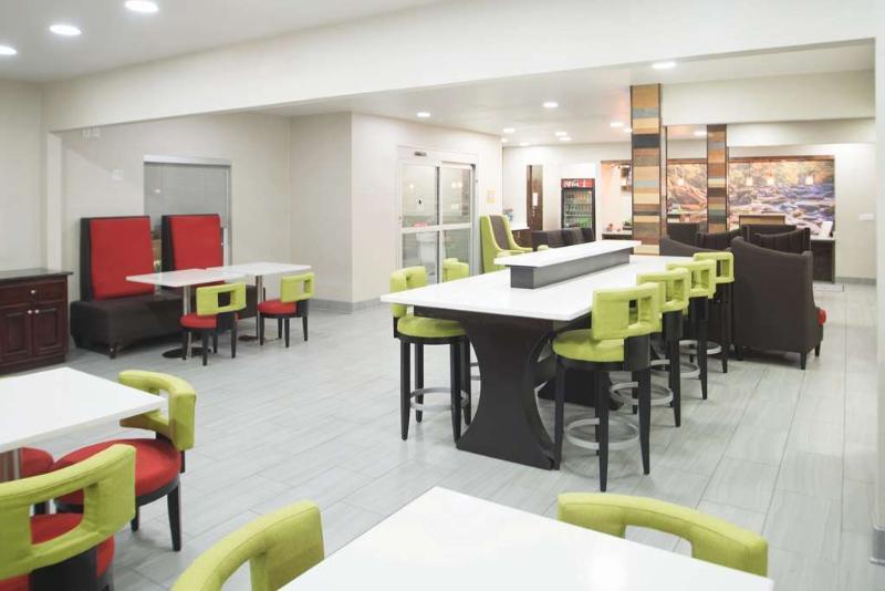 La Quinta Inn By Wyndham Calhoun South I-75 Екстер'єр фото